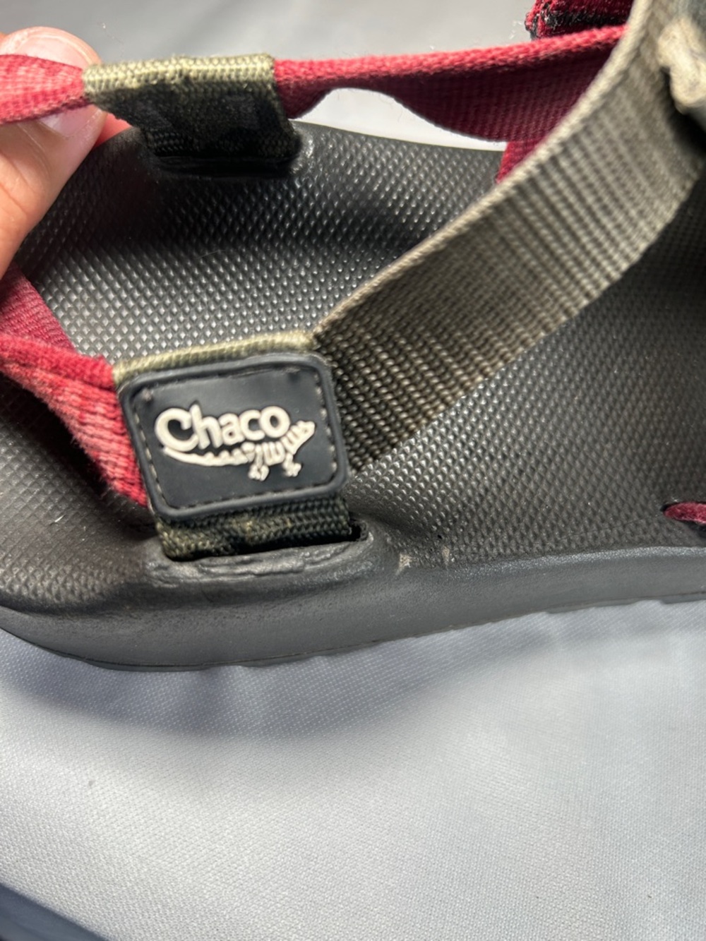 Chaco Adjustable Strap Classic Sandal Burgundy Size 9 - Picture 15 of 16